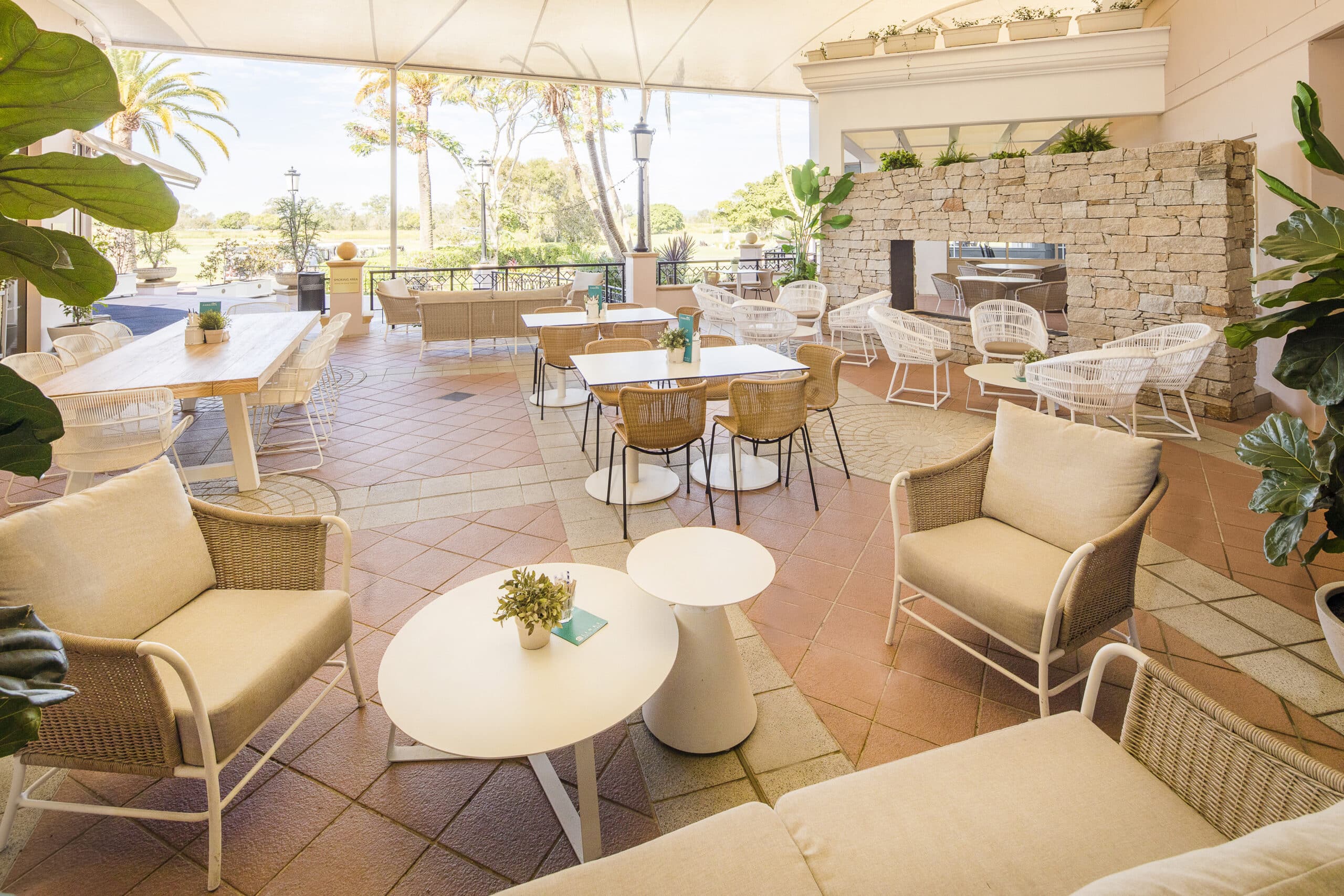 Hope Island 19th Hole Sol at Links Sol Cafe and Bar Links Golf & Wellbeing